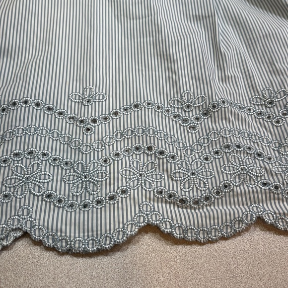 BCBG MaxAzria tank size S white and baby blue with bow - Picture 2 of 8